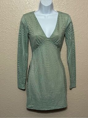 bebe Long Sleeve Deep V Open Back Light Green Dress